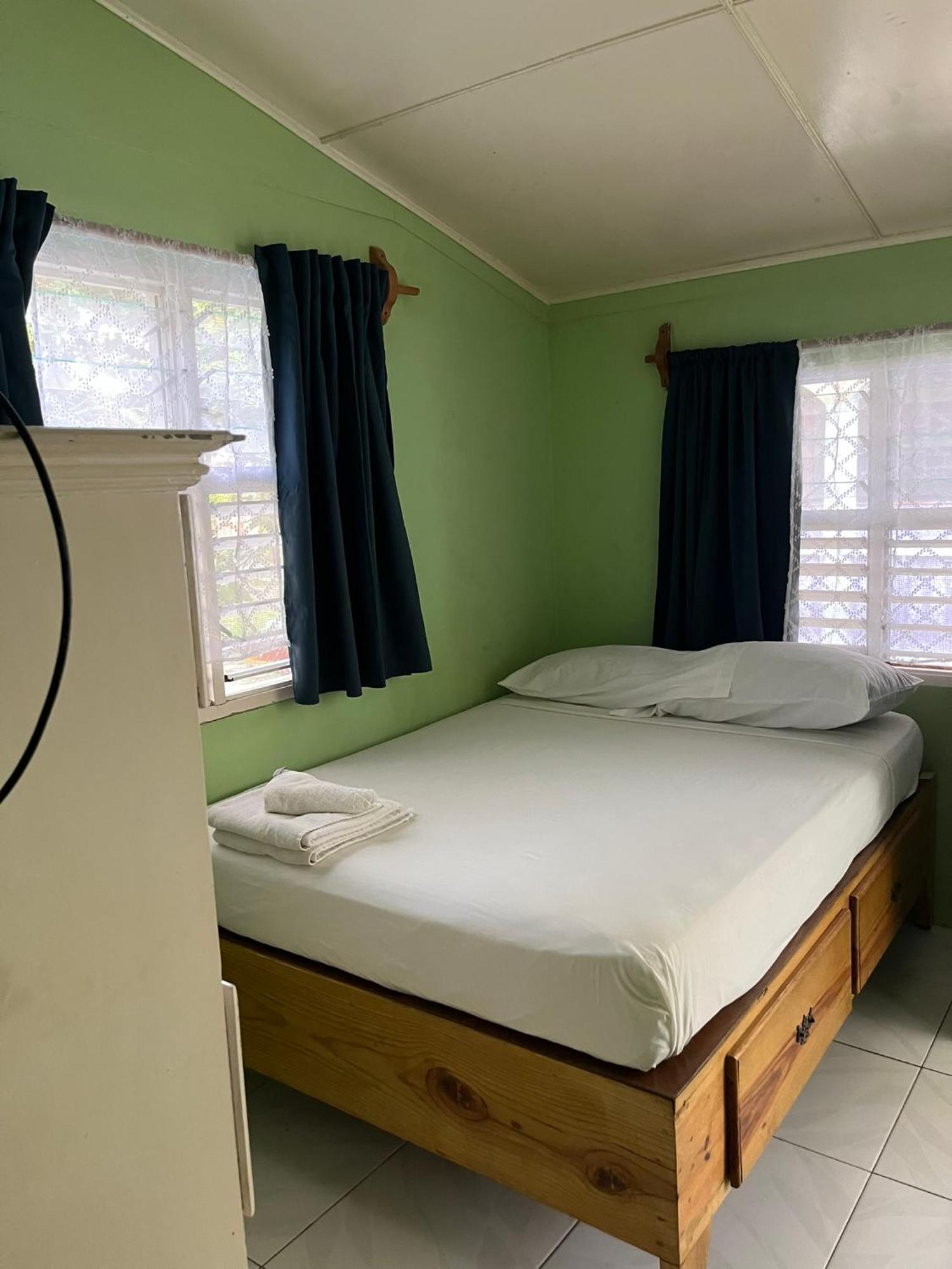 Andre'S Guest House Negril Exteriér fotografie